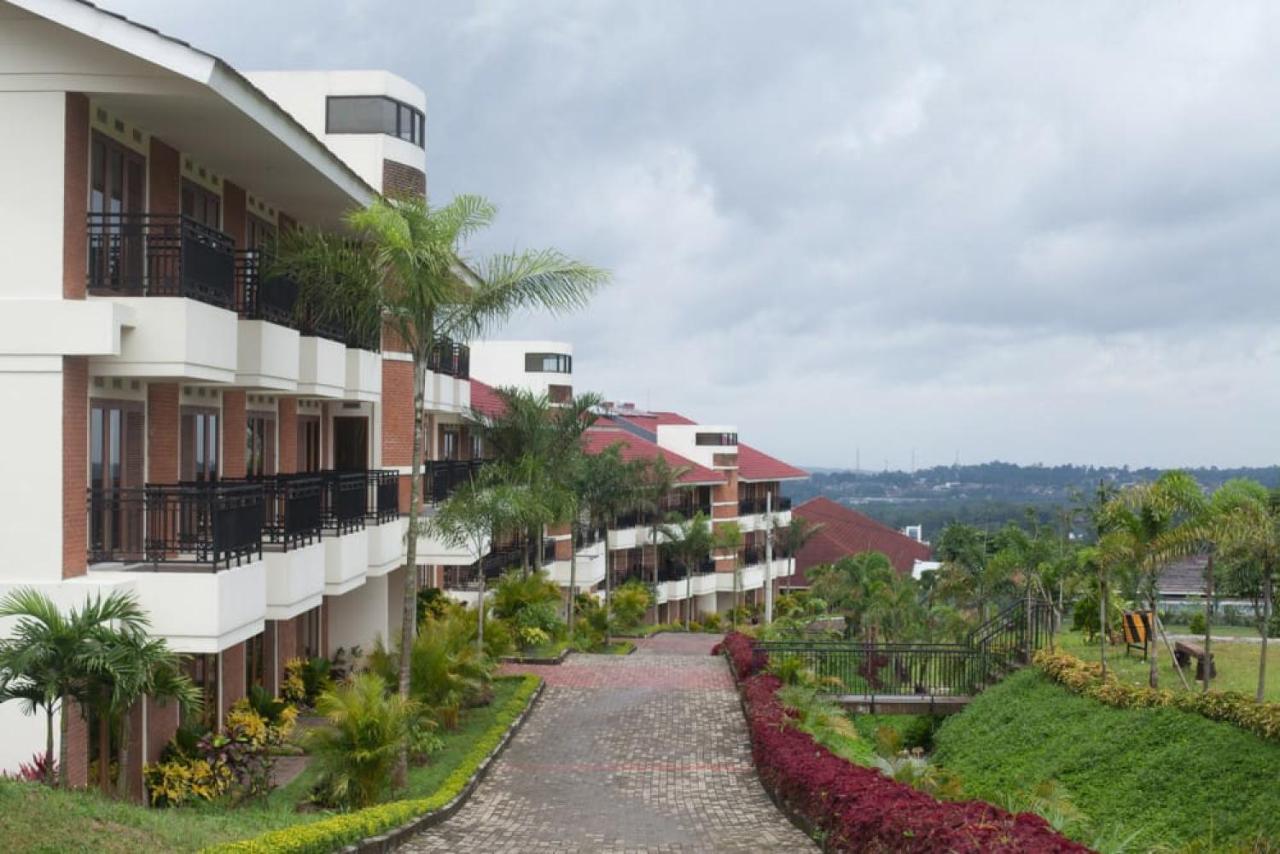 Taman Bukit Palem Resort โบกอร์ ภายนอก รูปภาพ