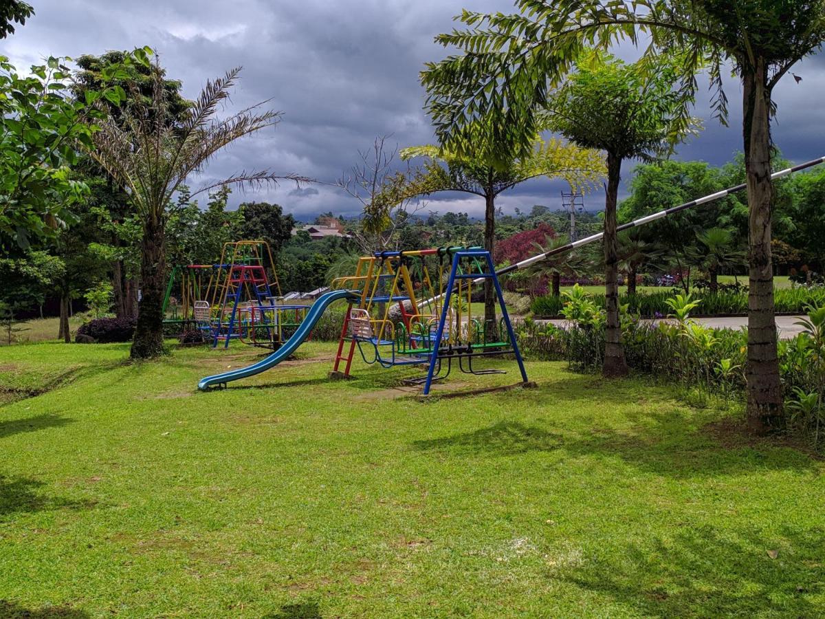 Taman Bukit Palem Resort โบกอร์ ภายนอก รูปภาพ